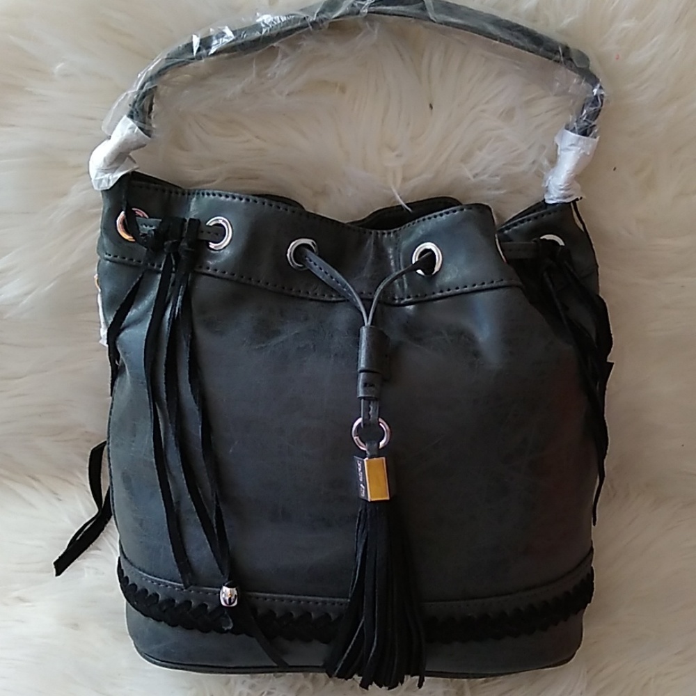 🆕Dolce Vita Bucket handbag💗